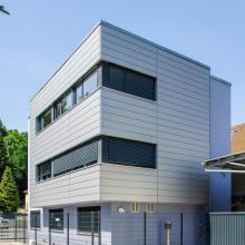Summer 2011: Construction of a new office and lab building